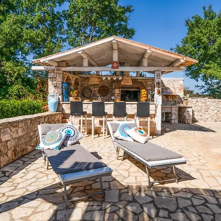 Trulli Littoria 4, Emma