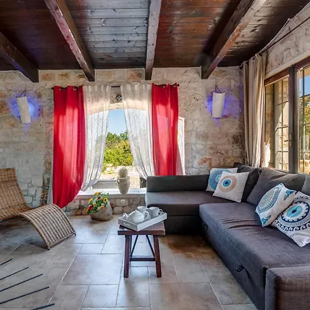 Trulli Littoria 4, Emma Villa Castellana Grotte